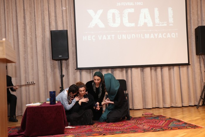  AzMİU-da “Xocalı soyqırımı - qan yaddaşımız!” adlı anım tədbiri keçirildi - FOTOLAR