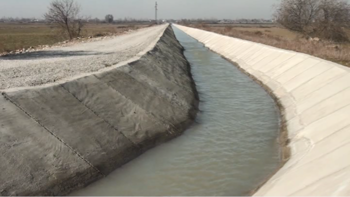 Ağsuda 250 metr beton bənd tikilib - FOTOLAR