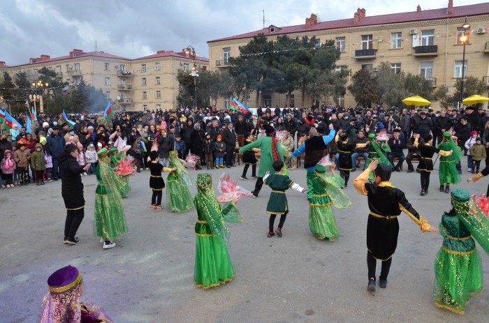 Qaradağ rayonunda Novruz şənliyi təşkil olundu - FOTOLAR