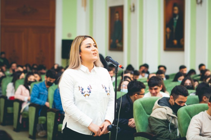 UNEC-də “Bir ideyam var” layihəsinin təqdimatı keçirildi - FOTOLAR