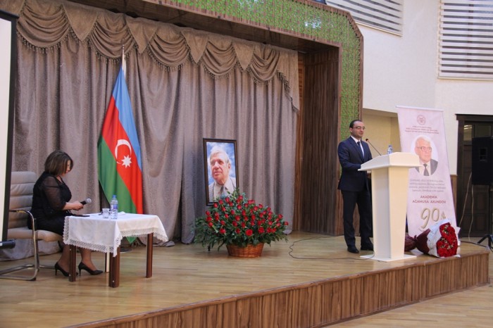 Yazıçılar Ağamusa Axundova həsr olunan tədbirdə iştirak etdilər - FOTOLAR