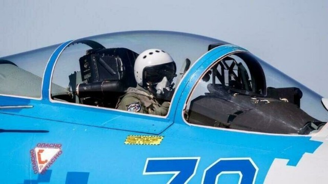 Ukraynalı məşhur pilot öldürüldü - FOTO