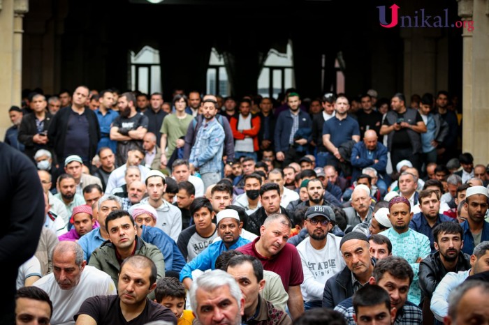 Bakıda bayram namazından - FOTOREPORTAJ