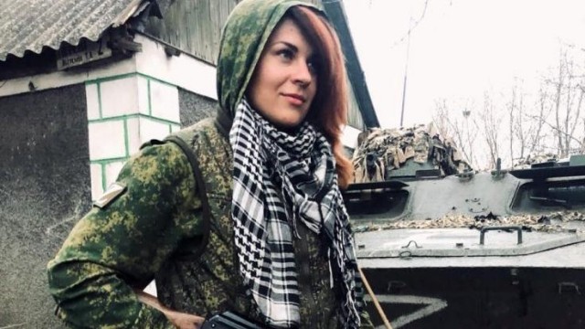 Ukraynada rusiyalı qadın əsgər müharibədə öldü 