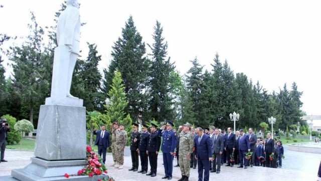 Kürdəmirdə Ulu Öndərin xatirəsi anıldı - FOTOLAR