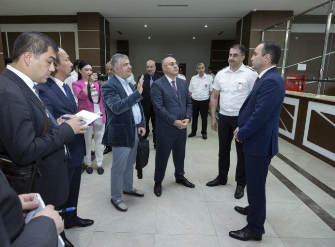 Özbəkistanlı general Bakı Baş Gömrük İdarəsində - FOTOLAR