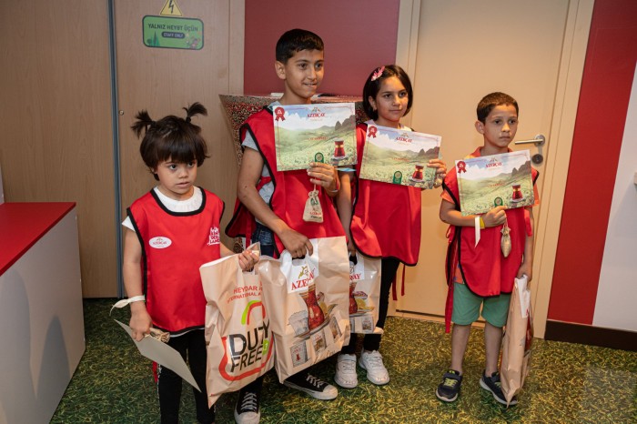 “Kinderland”da “Azerçay” guşəsi yaradıldı - FOTOLAR