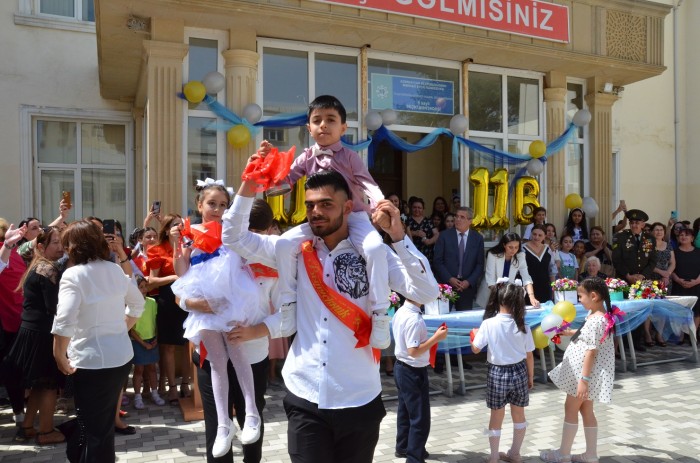 Qaradağda “Son zəng” tədbirləri qeyd olundu - FOTOLAR