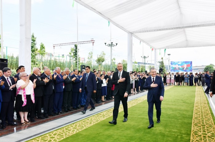 Prezidentlər Daşkənddə Heydər Əliyev Meydanının açılışını etdilər - FOTOLAR (YENİLƏNİB)