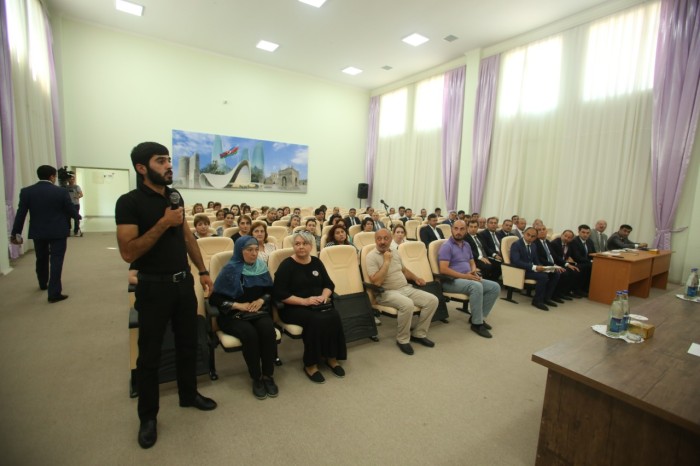 Niyazi Bayramov vətəndaşları qəbul etdi - FOTOLAR