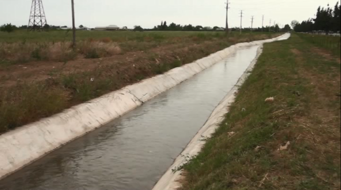 Beyləqanda 1300 metr kanal beton üzlüyə alınıb - FOTOLAR