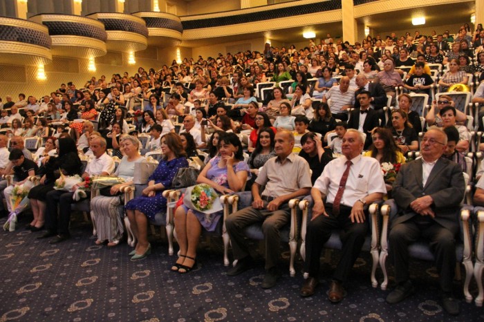 Gəncədə Nüşabə Məmmədlinin yaradıcılıq gecəsi keçirildi - FOTOLAR