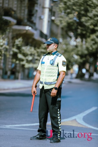 Peşə bayramında xidmətdə olan polislər - FOTOLAR