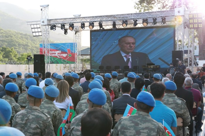 Fuad Muradov Qarabağdakı N saylı hərbi hissədə - FOTOLAR