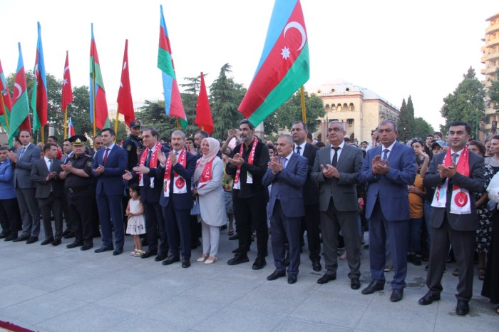 Gəncədə konsert keçirildi - FOTOLAR