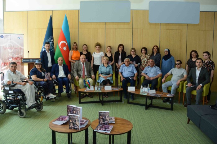 UNEC məzununun ilk kitabının təqdimatı oldu - FOTOLAR