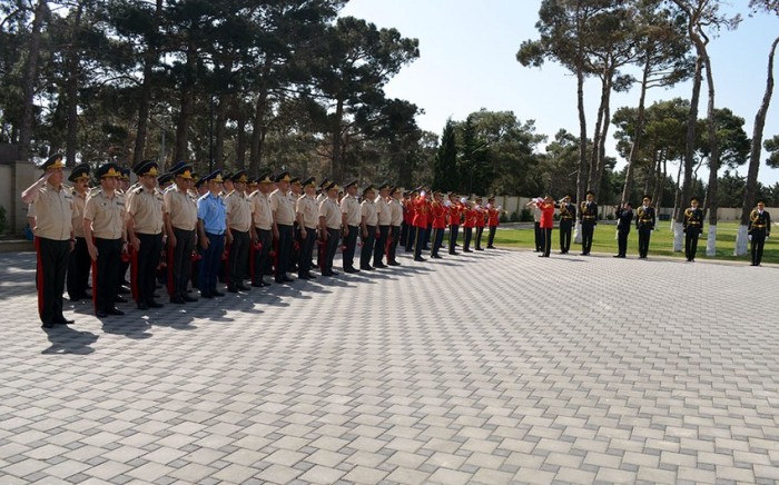 Kərim Vəliyev İkinci Şəhidlər xiyabanını ziyarət etdi - FOTOLAR