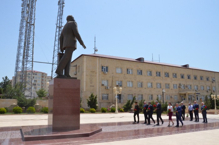 Qaradağda Heydər Əliyevə həsr edilmiş tədbir keçirildi - FOTOLAR