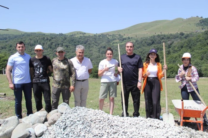 Niyazi Bayramov II Milli Yaylaq Festivalına hazırlıq işləri ilə tanış olub - FOTO