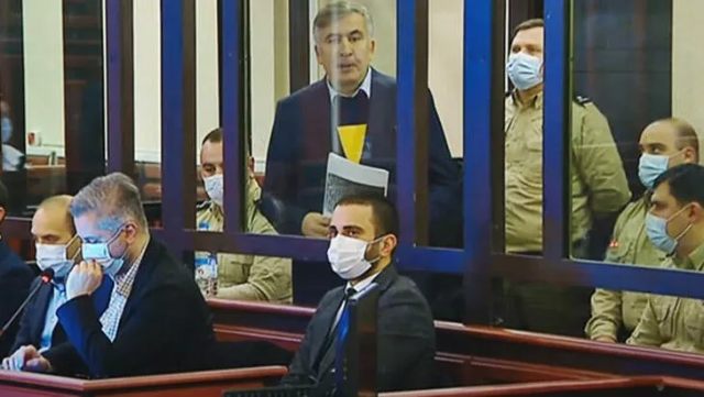 Qardaşı Saakaşvilinin son durumundan danışdı 