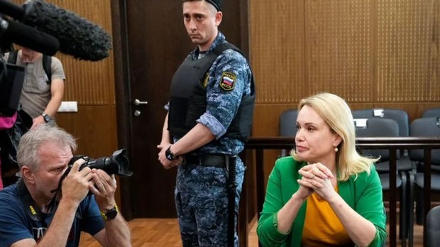 Mariya Ovsyannikova ev dustaqlığına göndərildi 
