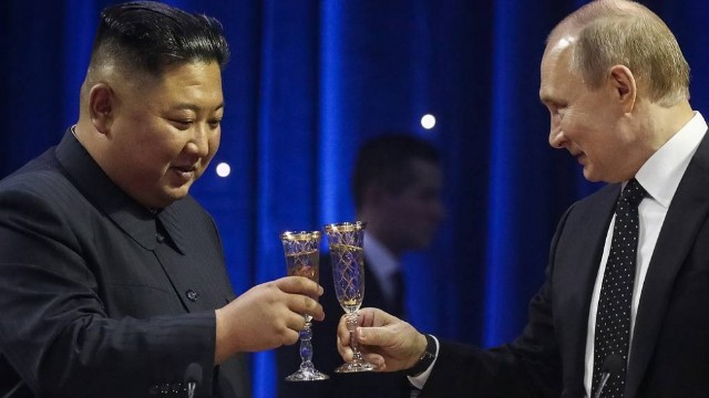 "Rusiya və Şimali Koreya ikitərəfli əməkdaşlığı genişləndirəcək" - Putin