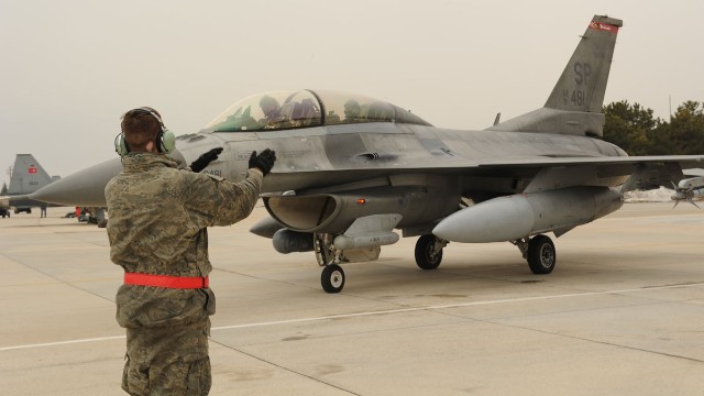 Türkiyə nümayəndə heyəti F-16 danışıqları üçün ABŞ-a getdi