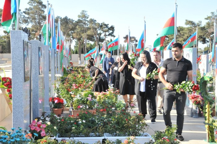 Abşeronda şəhid ailələri və qazilər üçün layihələr davam etdirilir - FOTOLAR