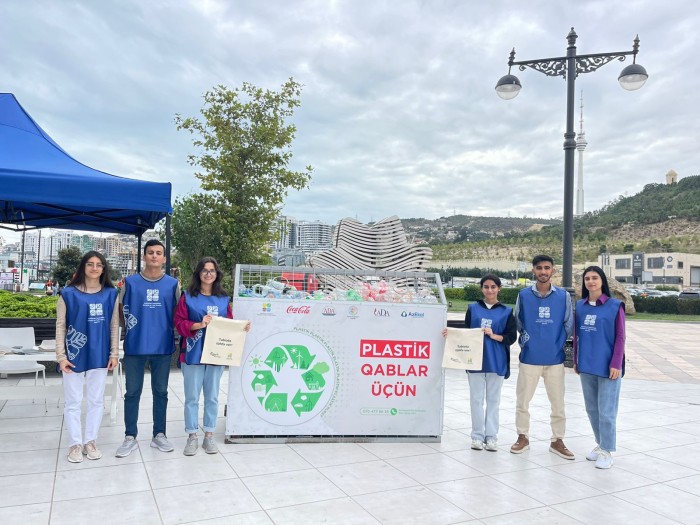 Bakıda növbəti “Plastik butulkanı ekoçantaya dəyiş” aksiyası - FOTOLAR