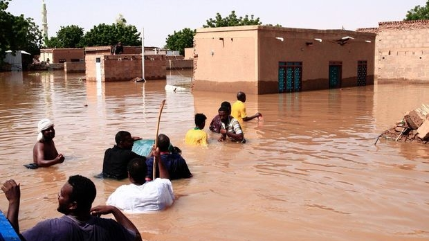 Sudanda güclü daşqın - 136 ölü