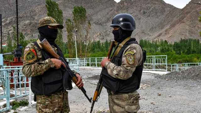 Tacikistanla sərhəddəki münaqişədə 59 qırğız ölüb