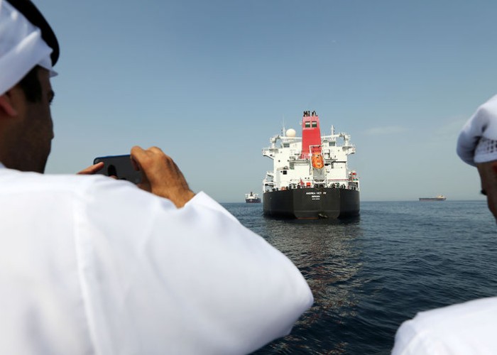 ABŞ-dan İran neftinin satışına kömək edən 10 şirkətəSANKSİYA