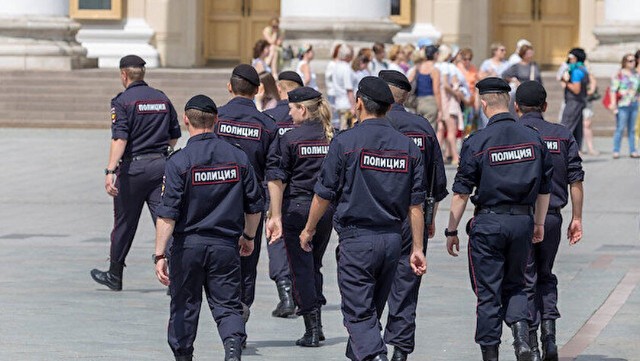 Rusiyada polislərə ölkədən çıxış qadağan olundu