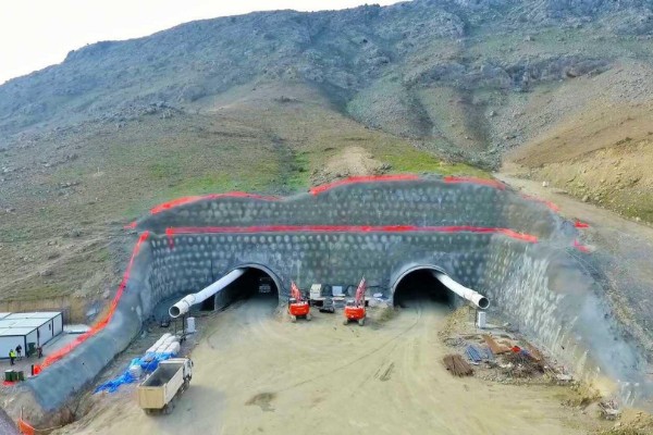 "Qarabağ və Şərqi Zəngəzurda 33 tunel tikiləcək" -İlham Əliyev