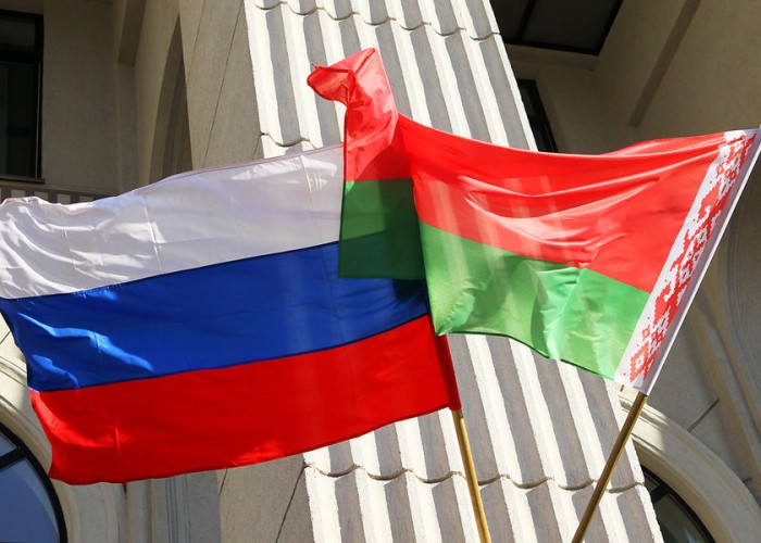 Belarus buna görə Rusiyadan 1,5 milyard dollaraldı