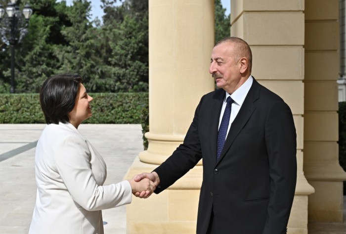Prezidentin Nataliya Qavrilitsa ilə görüşdü - FOTOLAR (YENİLƏNİB)
