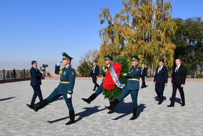 Prezident Bişkekdə “Ata-Beyit” Kompleksini ziyarət etdi - VİDEO (YENİLƏNİB)