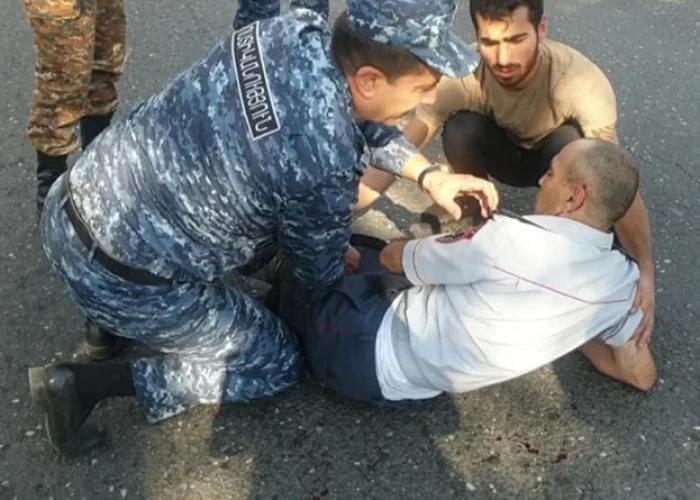 Qarabağda yaşayan erməni qumbara ilə polisi ölümcülyaraladı