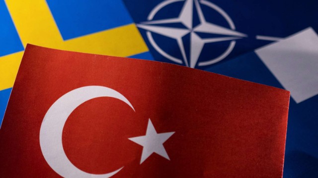 İsveç NATO-ya üzvlük üçün Türkiyəyə hesabat verdi