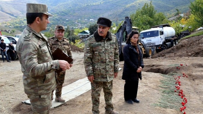 İşğaldan azad olunmuş ərazilərdə kütləvi məzarlıqlar aşkarlandı - FOTO