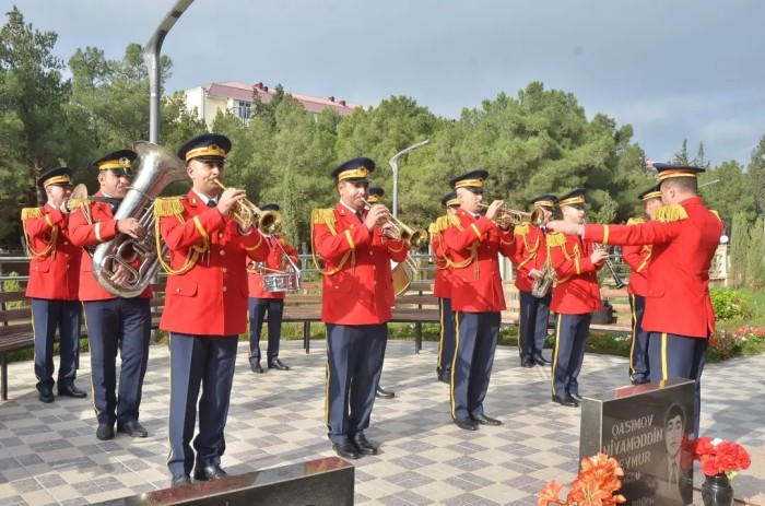 Şəhidin anım mərasimi keçirildi - FOTOLAR