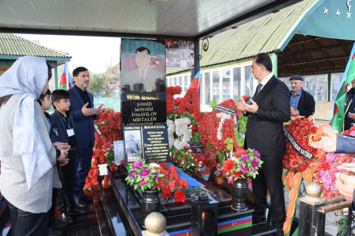 Taleh Qaraşov şəhidlərin məzarlarını ziyarət etdi - FOTOLAR