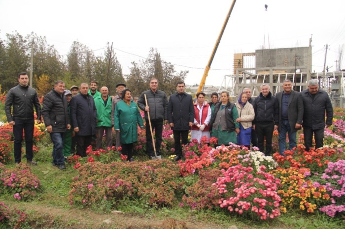 Niyazi Bayramov Gəncə Ekoloji Park Kompleksindəki tikinti işləri ilə tanış olub - FOTO