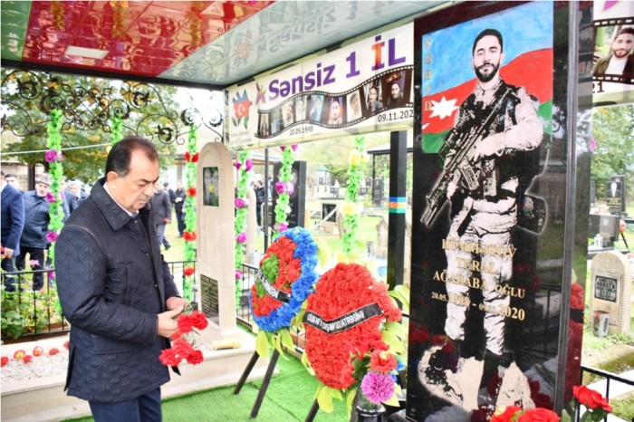 Taleh Qaraşov şəhidlərin məzarlarını ziyarət etdi - FOTOLAR