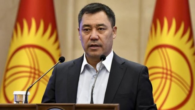 Qırğızıstan Prezidenti Ermənistana getdi 