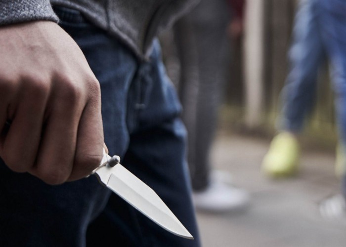 Bakıda DƏHŞƏT: Kişi qayınanasını və 2 yaşlı oğlunu bıçaqladı