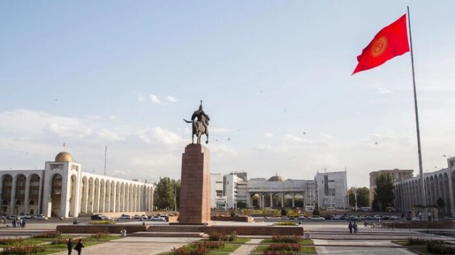Qırğızıstan parlamenti rus adlarının dəyişdirilməsini tələb etdi