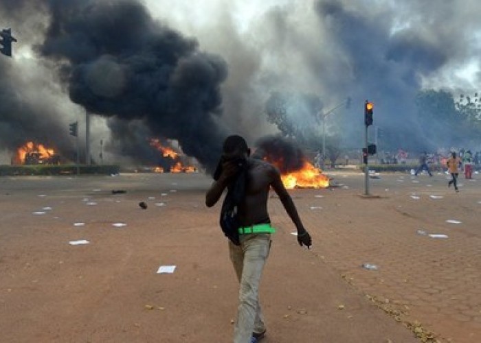 Burkina-Fasoda partlayış - 4 hərbçi öldü