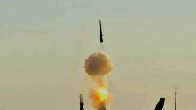 Rusiya Qazaxıstanda yeni raketi sınaqdan keçirdi