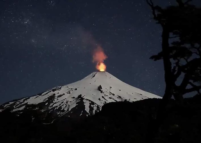 Vulkan püskürməsi ilə bağlı sarı həyəcan səviyyəsi tətbiq edildi- VİDEO